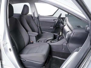 Седан Toyota Corolla 2018 года, 1640000 рублей, Ростов-на-Дону