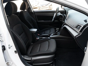 Седан Hyundai Elantra 2018 года, 1660000 рублей, Краснодар