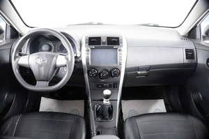 Седан Toyota Corolla 2012 года, 1159000 рублей, Пермь