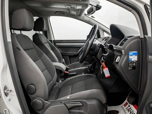 Минивэн Volkswagen Touran 2012 года, 1000000 рублей, Красноярск