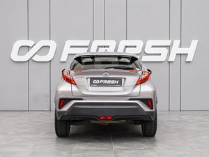 Внедорожник Toyota C-HR 2018 года, 2050000 рублей, Краснодар