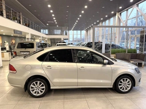 Седан Volkswagen Polo 2011 года, 790000 рублей, Орёл