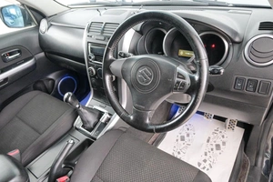 Внедорожник Suzuki Escudo 2008 года, 899000 рублей, Красноярск