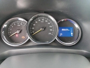 Хэтчбек Renault Sandero 1 года, 930000 рублей, Клинцы