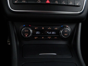 Внедорожник Mercedes-benz GLA-класс 2015 года, 2246444 рублей, Москва