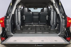 Внедорожник Toyota Land Cruiser 2015 года, 5649000 рублей, Новосибирск