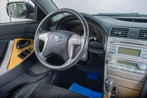 Седан Toyota Camry 2006 года, 1109000 рублей, Томск