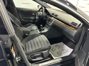 Седан Volkswagen Passat CC 2012 года, 1130000 рублей, Красноярск