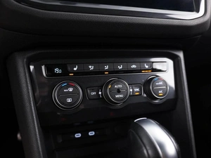 Внедорожник Volkswagen Tiguan Allspace 2021 года, 4050000 рублей, Москва
