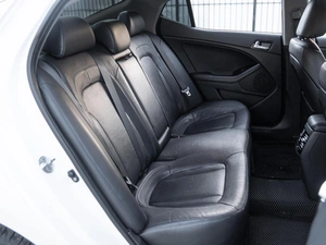 Седан Kia Optima 2013 года, 1599000 рублей, Волгоград