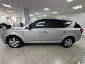 Универсал Kia Ceed 2011 года, 799000 рублей, Ачинск