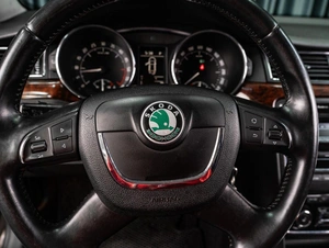 Лифтбек Skoda Superb 2012 года, 954000 рублей, Тюмень