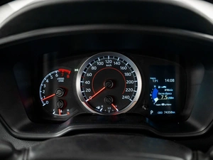 Седан Toyota Corolla 2019 года, 2000000 рублей, Красноярск