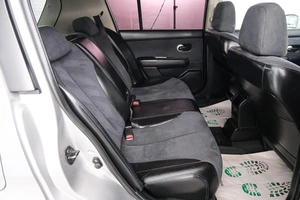 Седан Nissan Tiida 2004 года, 689000 рублей, Красноярск