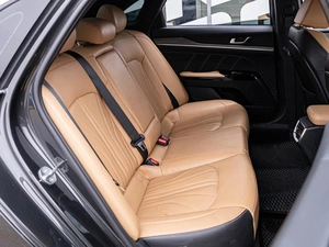 Седан Kia K5 2023 года, 3340000 рублей, Краснодар