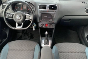 Седан Volkswagen Polo 2019 года, 1240000 рублей, Солонцы