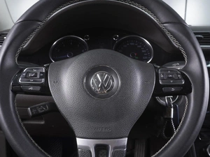 Седан Volkswagen Passat 2013 года, 1510000 рублей, Ростов-на-Дону