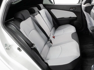 Лифтбек Toyota Prius 2016 года, 1735000 рублей, Тюмень
