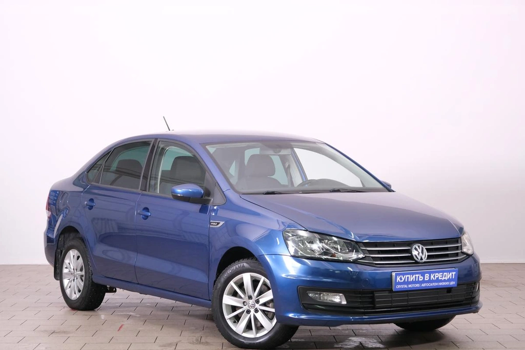 Седан Volkswagen Polo 2020 года, 1419000 рублей, Омск