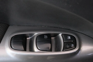 Внедорожник Nissan Juke 2012 года, 1249000 рублей, Омск