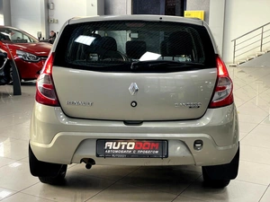 Хетчбэк Renault Sandero 2011 года, 697000 рублей, Солонцы