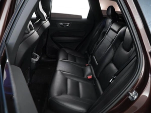 Внедорожник Volvo XC60 2018 года, 3178196 рублей, Москва
