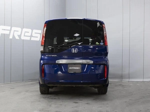 Минивэн Honda Stepwgn 2016 года, 1980000 рублей, Омск