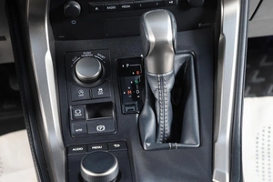 Внедорожник Lexus NX 2015 года, 3199000 рублей, Новосибирск