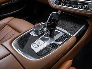 Седан BMW 7 серия 2017 года, 3100000 рублей, Краснодар