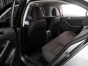 Седан Volkswagen Jetta 2013 года, 1049000 рублей, Тюмень