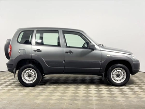 Внедорожник Chevrolet Niva 2019 года, 749900 рублей, Казань