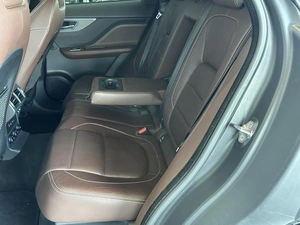 Внедорожник Jaguar F-Pace 2016 года, 3200000 рублей, Уфа