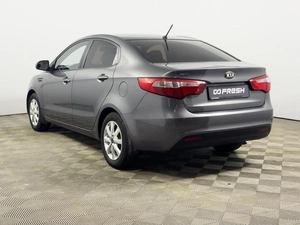 Седан Kia Rio 2013 года, 835200 рублей, Казань