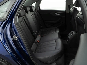 Седан Audi A4 2018 года, 2449050 рублей, Москва