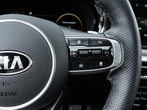 Седан Kia K5 2020 года, 3437000 рублей, Ставрополь
