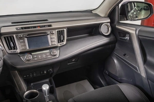 Внедорожник Toyota RAV4 2014 года, 2299000 рублей, Томск