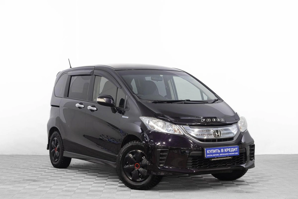 Минивэн Honda Freed 2012 года, 1219000 рублей, Барнаул