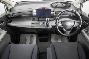 Минивэн Honda Freed 2010 года, 1149000 рублей, Барнаул