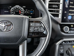 Внедорожник Toyota Sequoia 2023 года, 10050000 рублей, Краснодар