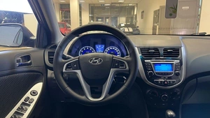 Хетчбэк Hyundai Solaris 2013 года, 948000 рублей, Красноярск