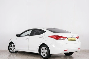 Седан Hyundai Avante 2011 года, 949000 рублей, Красноярск