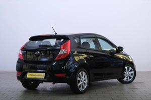 Хетчбэк Hyundai Solaris 2012 года, 919000 рублей, Омск