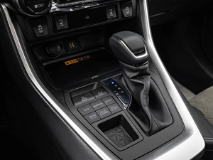 Внедорожник Toyota RAV4 2025 года, 4120000 рублей, Краснодар