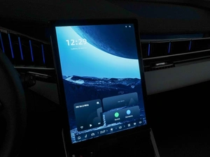 Внедорожник Geely Atlas 2024 года, 2923196 рублей, Москва