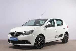 Хетчбэк Renault Sandero 2016 года, 799000 рублей, Новосибирск