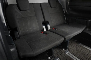 Минивэн Toyota Noah 2018 года, 2529000 рублей, Тюмень