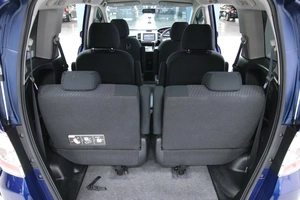 Минивэн Honda Freed 2011 года, 998000 рублей, Солонцы