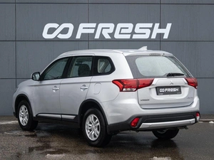 Внедорожник Mitsubishi Outlander 2018 года, 2145000 рублей, Краснодар