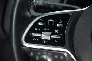 Внедорожник Mercedes-benz GLB-класс 2020 года, 3700000 рублей, Красноярск