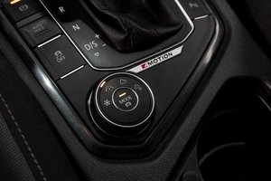 Внедорожник Volkswagen Tiguan 2017 года, 2148070 рублей, Тюмень